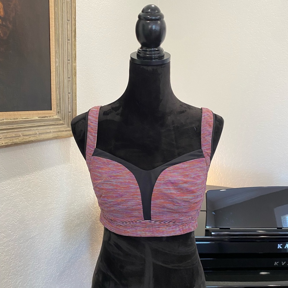 Lululemon 36DD TATA Tamer Bra